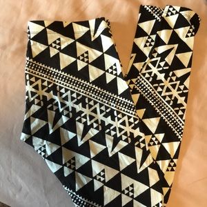 Charlotte Russe pattern leggings